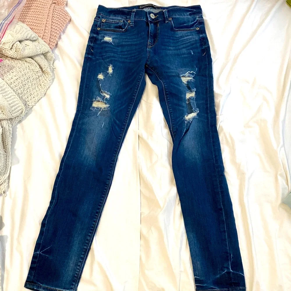 Express Ripped jeans 👖💙 - Picture 1 of 3
